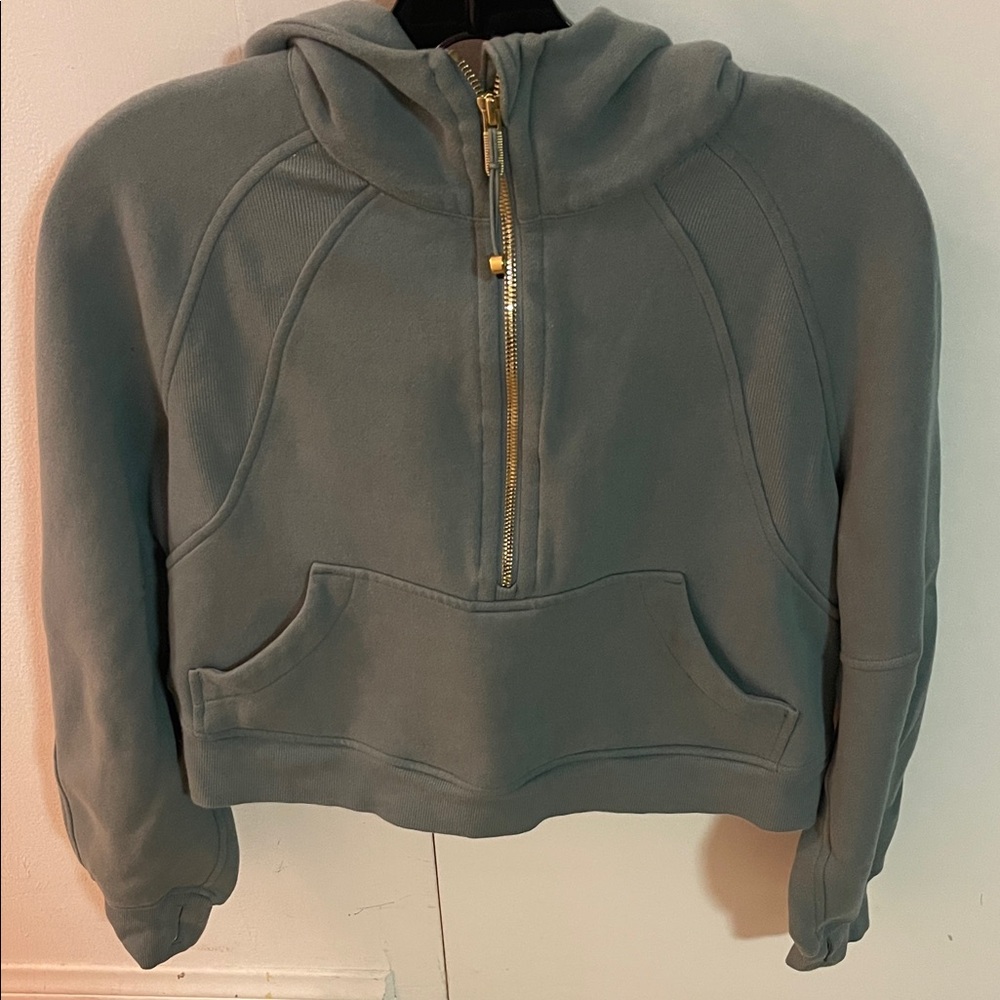 Lululemon light green scuba hoodie half zip extra small